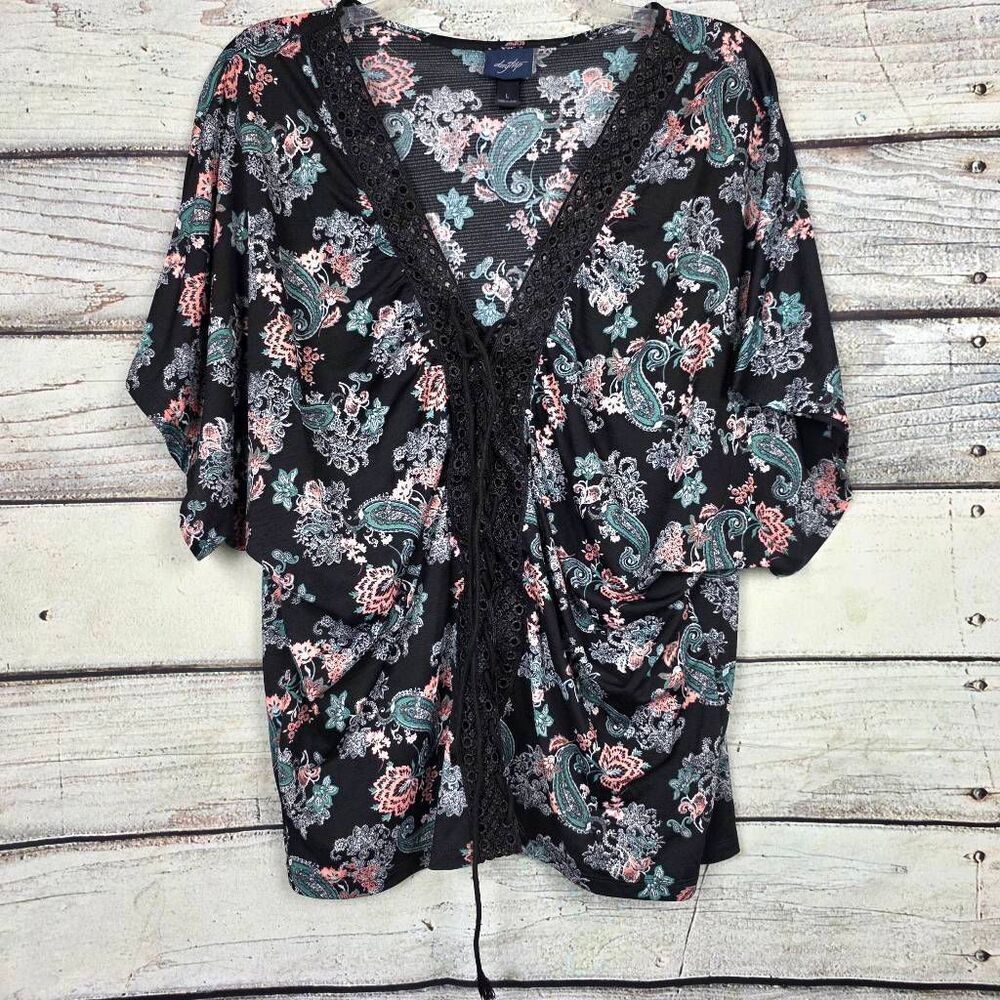 Daytrip Black Paisley Floral Lace Up V Neck Top Large
